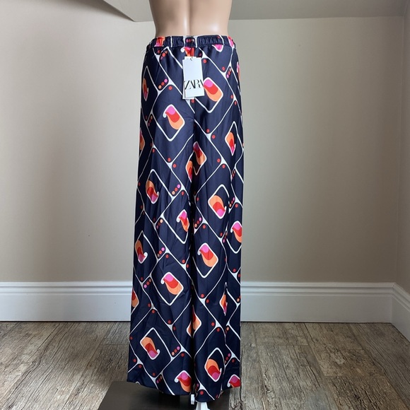 ZARA Geometric Print Pants - Picture 3 of 8